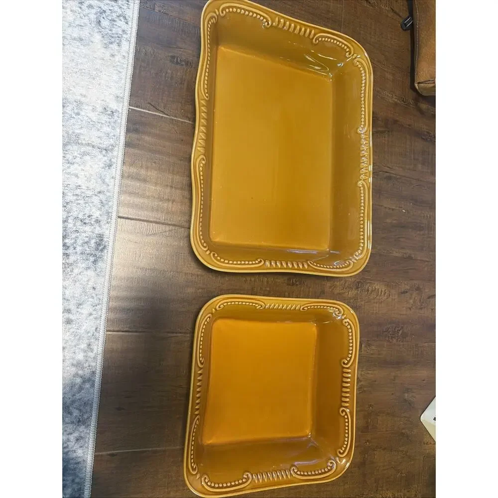 Set Of 2 Worldwide Home Bakeware Lasagna Dishes 9x13, 8x8